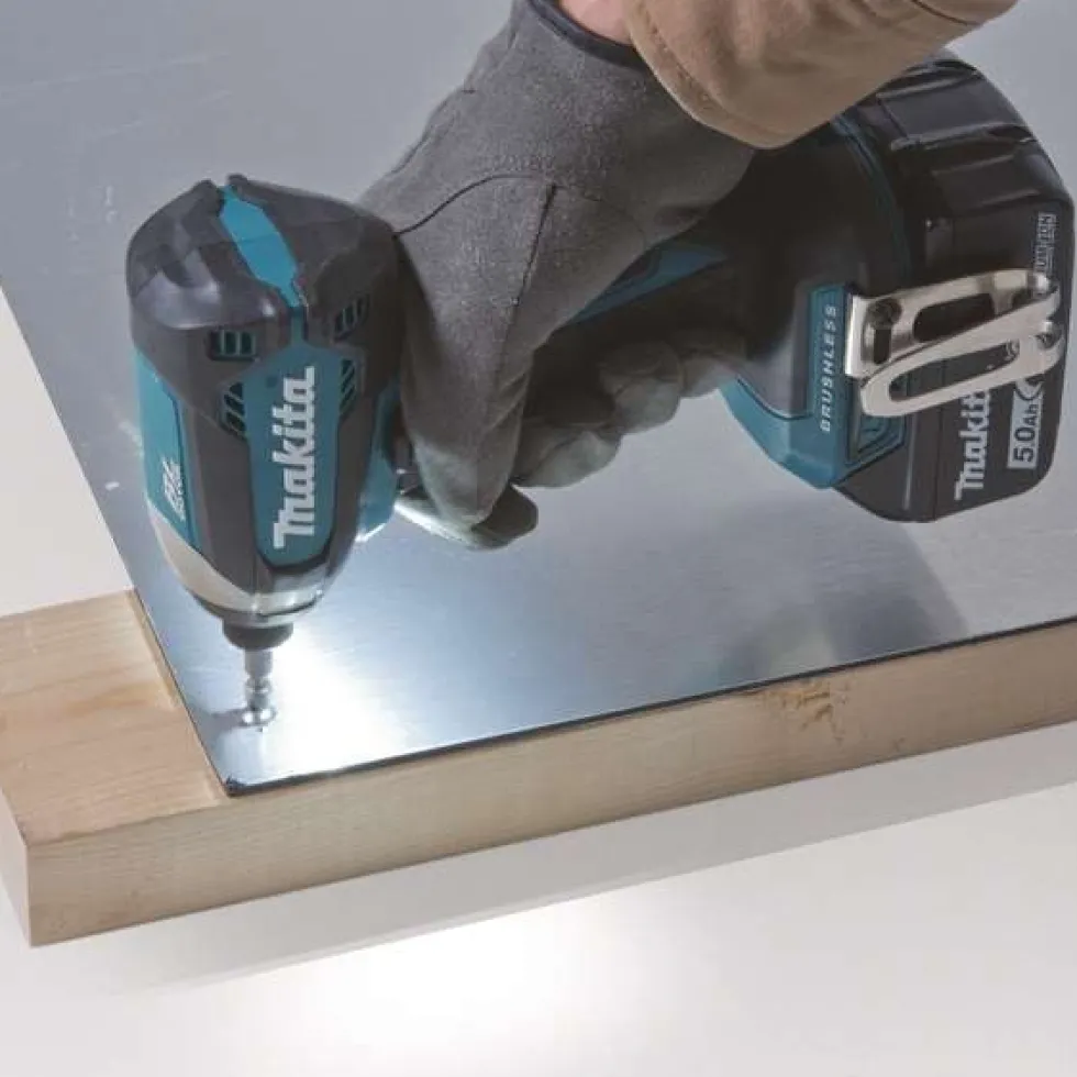 Makita Slagskruvdragare DTD153Z 18V utan batteri & laddare