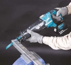 Makita Tigersåg DJR187RTE 18V 5,0Ah i väska
