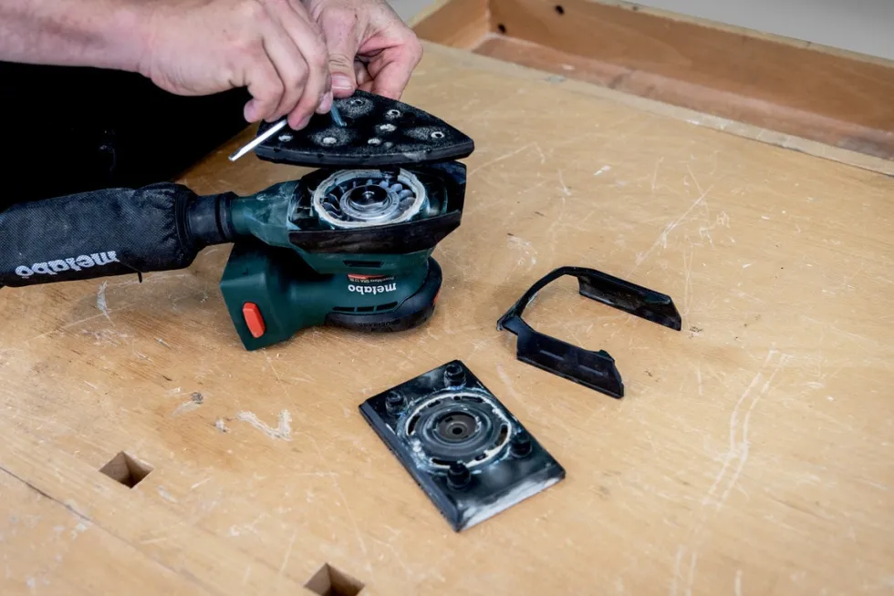Metabo Planslip PowerMaxx SRA 12v BL Set med slipskivor utan batteri & laddare i Metabox 215