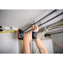Metabo Skruvdragare BS 18 L BL Q med 2x4Ah batterier & laddare