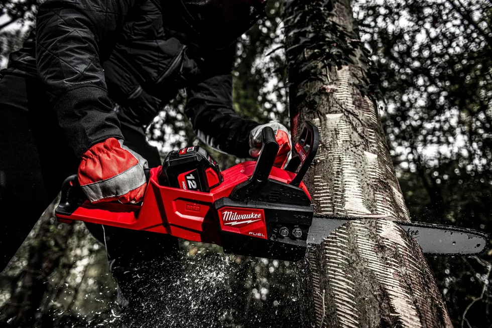 Milwaukee M18 FCHS-122 Motorsåg