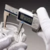 Mitutoyo ABSOLUTE Digimatic Skjutmått 573-651-20 med inåtriktade mätskänklar 0-150mm, 0,01mm, IP67, friktionsrulle