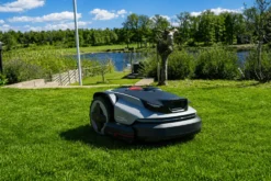 Roborock RockMow S115 Premiumpaket med garage och 4G
