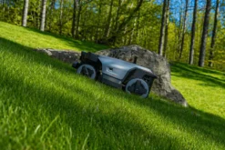 Roborock RockMow Z150 4WD Robotgräsklippare