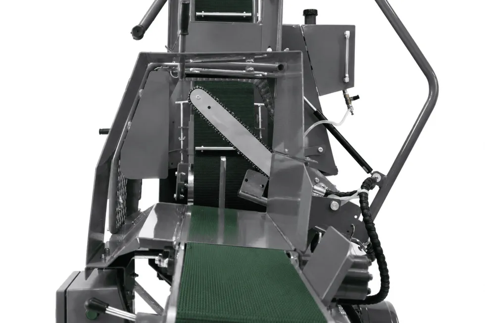 Rovik Vedmaskin 380 Briggs & Stratton med Elevator