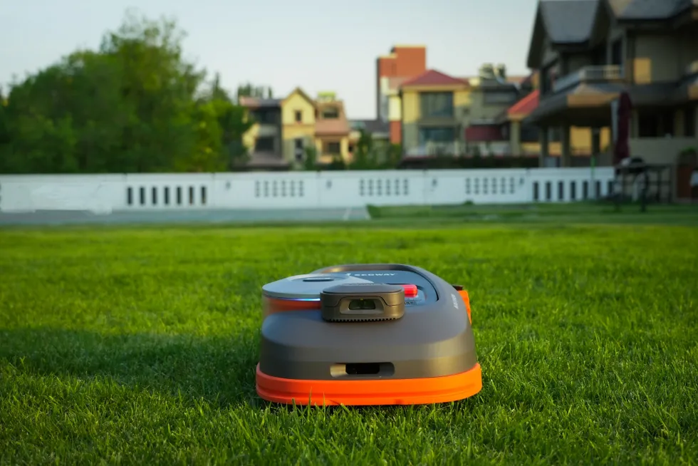 Segway Navimow H800E-VF Robotgräsklippare