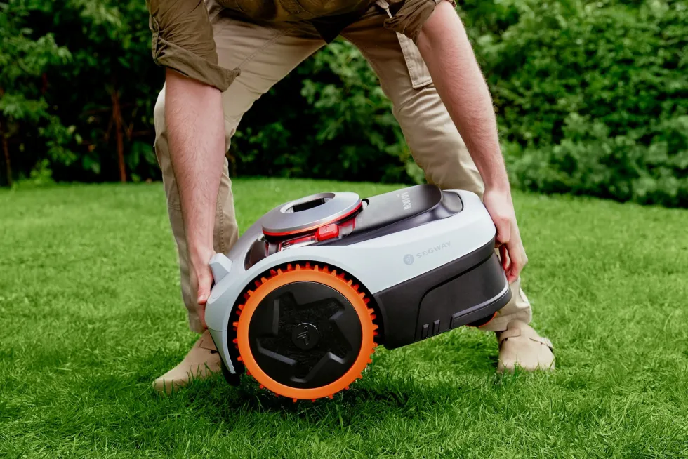 Segway Navimow i210E AWD Robotgräsklippare