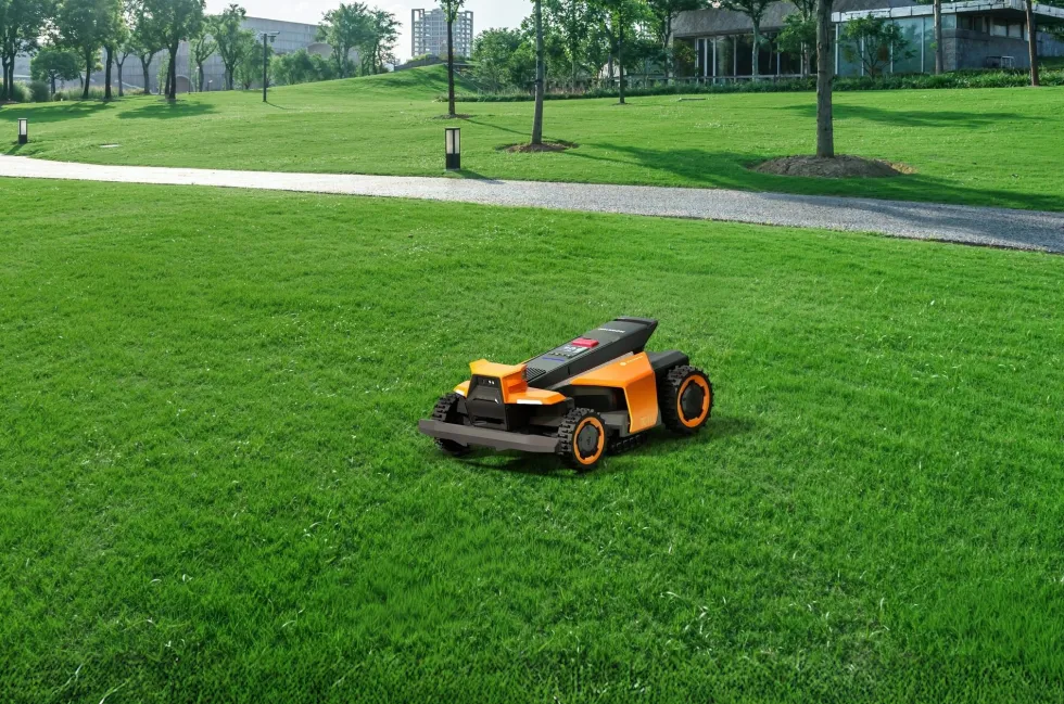 Segway Terranox CM120M1 Robotgräsklippare