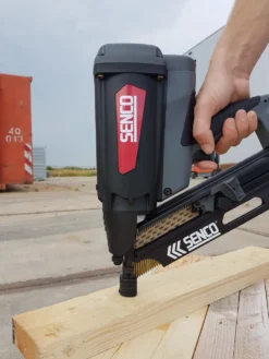 Senco Spikpistol SGT90i-CH Gas 34°, för stomspik
