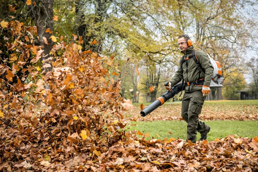 Stihl BR 800 C-E Lövblås med Bröstspänne och Styre