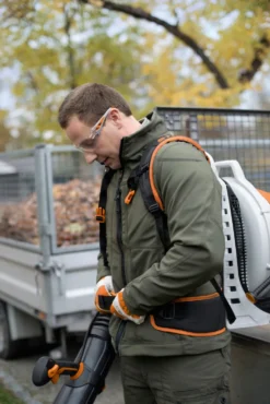 Stihl BR 800 C-E Lövblås med Bröstspänne och Styre