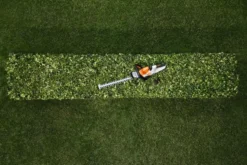 Stihl HSA 40 Batterihäcksax med batteri och laddare