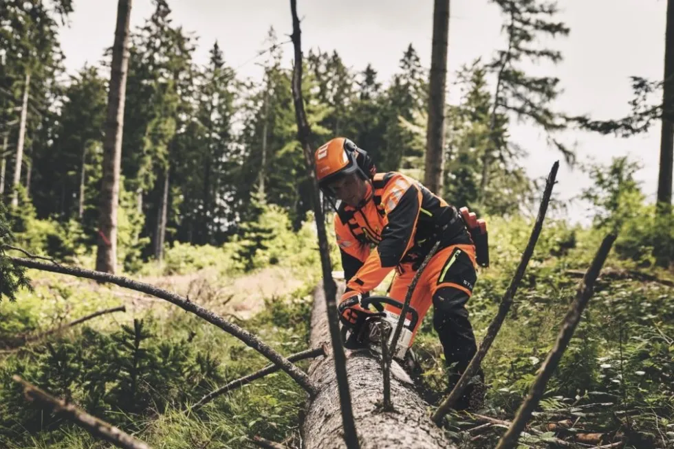 STIHL MS 400 C-M Motorsåg inkl. 45 cm svärd och kedja