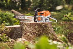 STIHL MS 400 C-M Motorsåg inkl. 45 cm svärd och kedja