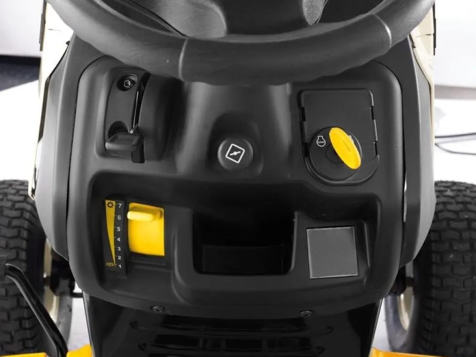 Trädgårdstraktor Cub Cadet LT1 NR92