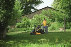 Trädgårdstraktor Cub Cadet Minirider LR2 Es76