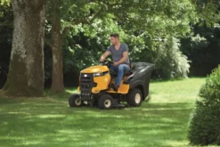 Trädgårdstraktor Cub Cadet XT1 OR95