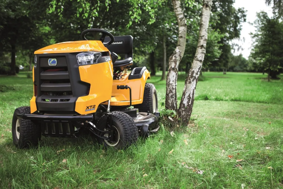 Trädgårdstraktor Cub Cadet XT2 PS107