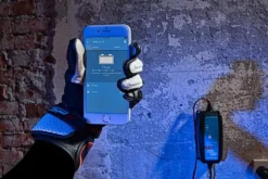 Victron Energy Laddare Blue Smart 12V/25A IP65 portabel med Bluetooth
