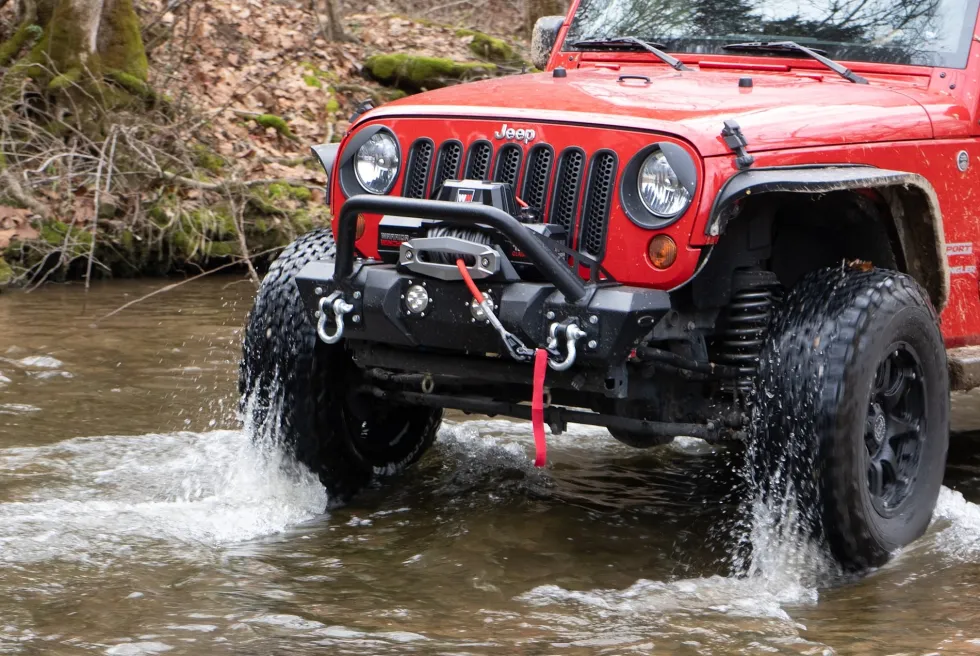 Warrior Winches Vinsch Gladiator 8000 lbs, 12V Armortek Extreme