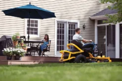 Zero-Turn Åkgräsklippare Cub Cadet XZ5 EL107